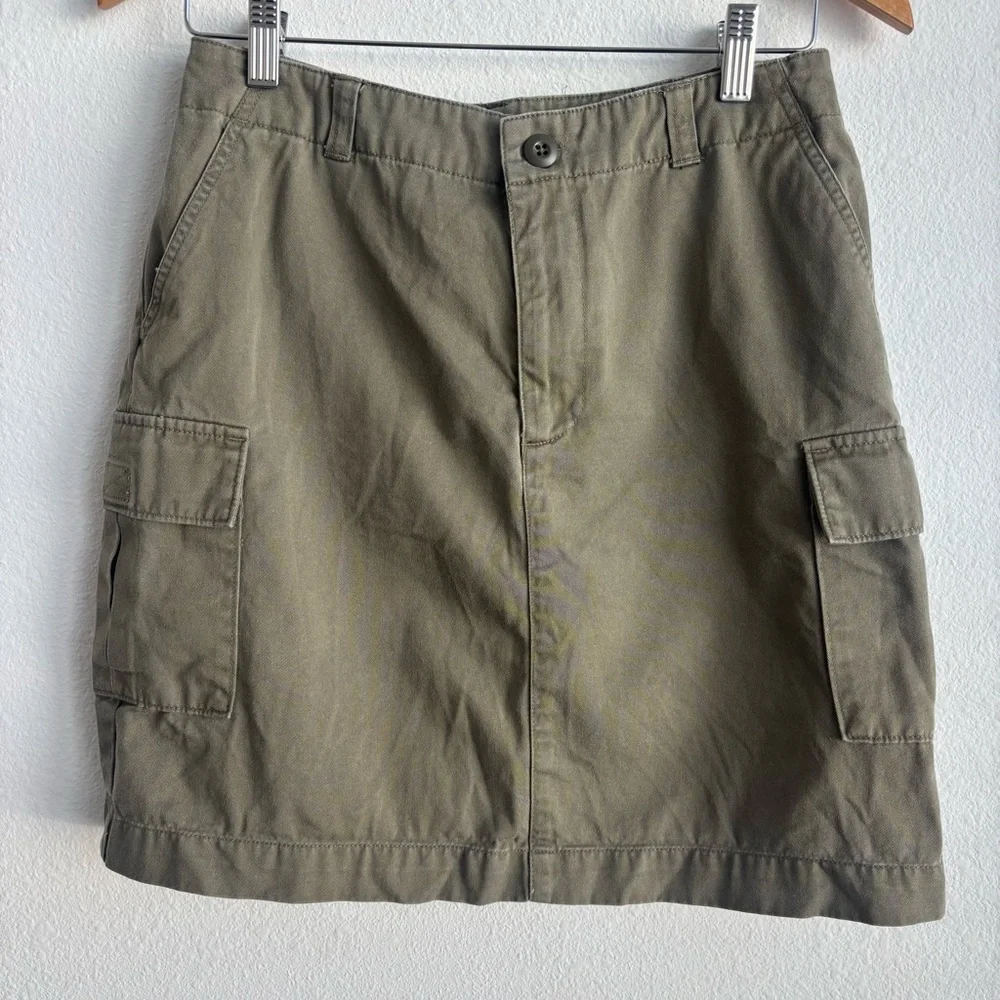 GAP Olive Green Cargo Mini Skirt 100% Cotton Side Pockets Belt Loops Size 6